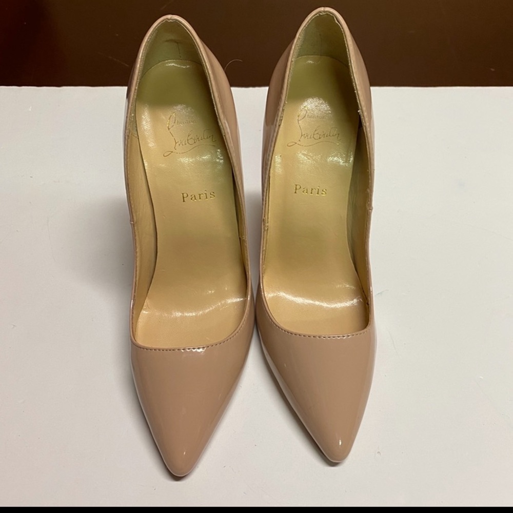 Nude Pumps Possible Louboutins. Size 39 No Box